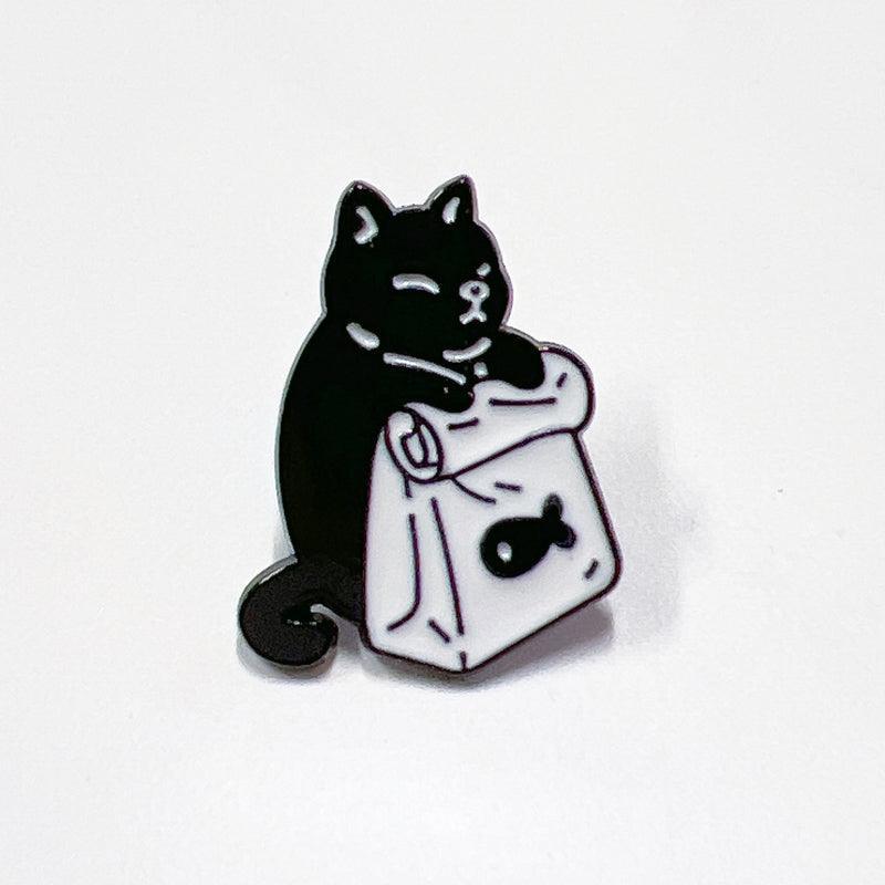 Mini Black Cat Enamel Pin – Durable, Giftable Fashion Accessory