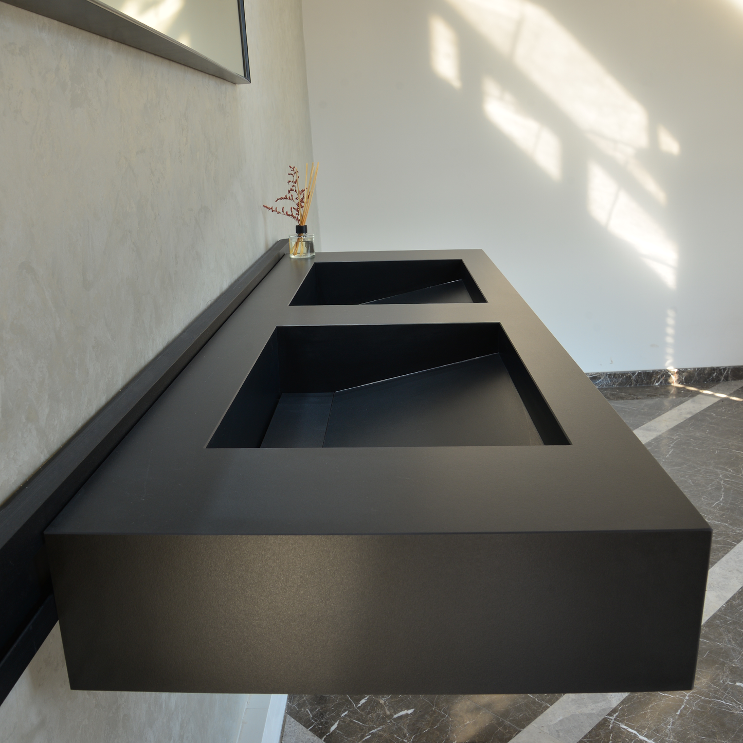 Handcrafted Infinity Black Engineered Porcelain Sink Model Es-080 for Modern Bathrooms