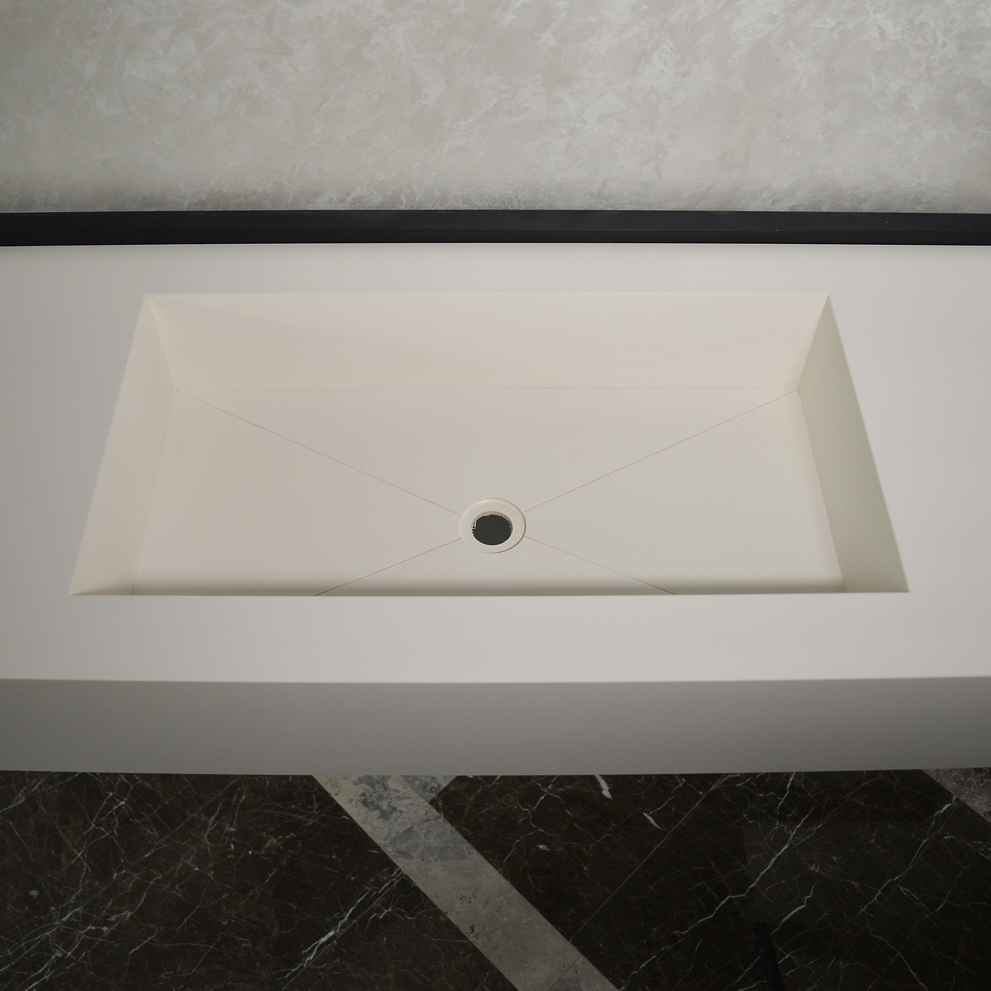 Absolute White Engineered Porcelain Handcrafted Sink with Scratch Resistant Finish