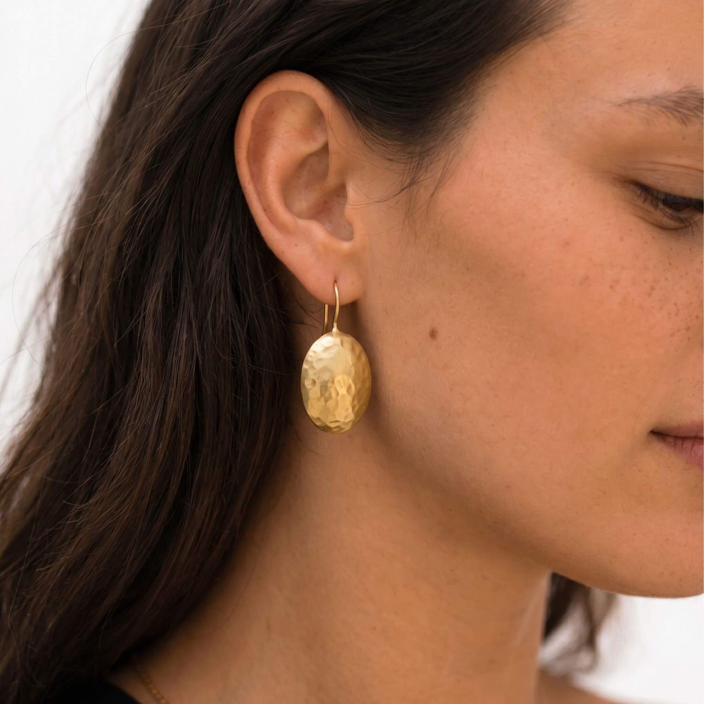 Hammered Oval Disc Brass Drop Earrings | Zawadi