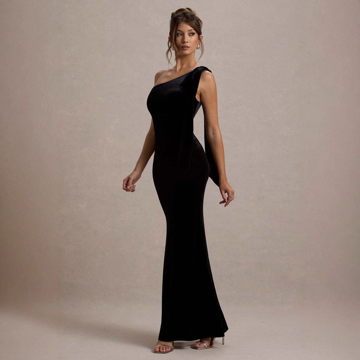 Spring Summer Women Solid Color Casual Sexy Oblique Shoulder Comfortable Slim Sleeveless Sheath Dress