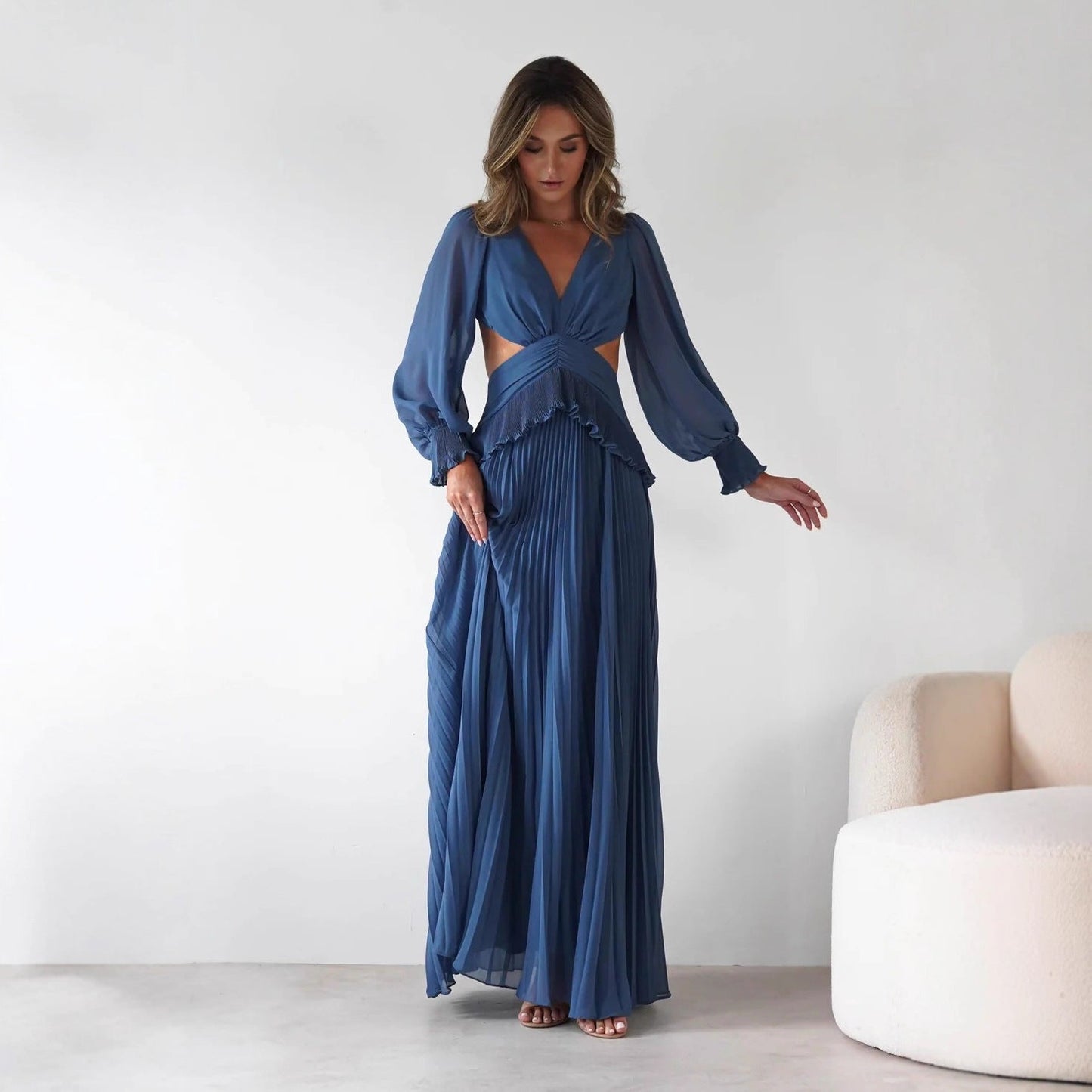 Women Long Sleeve Pleated Waist Tight Backless Dress