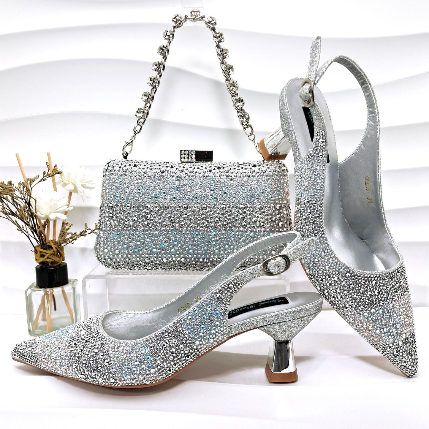 Simple Pointed Striped Delicate Rhinestone Decorative Cocktail Elegant Women Shoes Bags Two Piece Sets High Heels