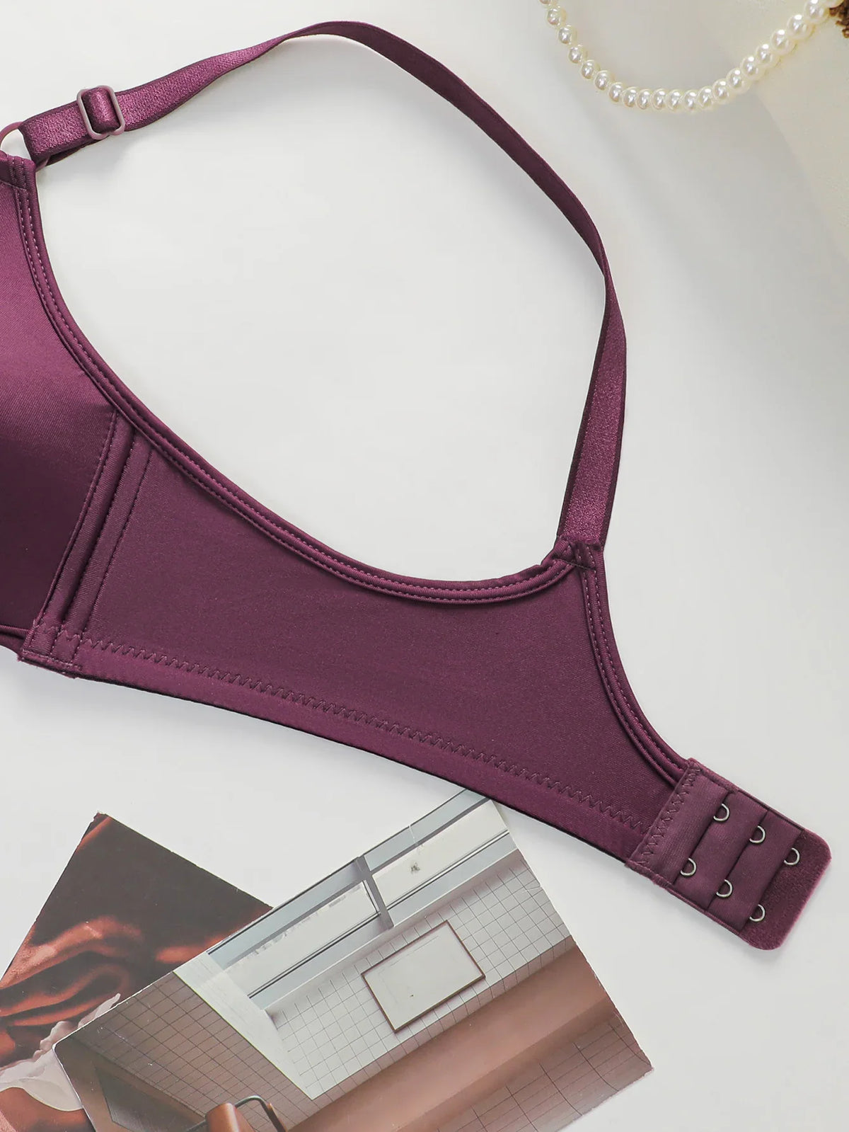 (3/4) Cup sizeUltra Thin Sexy Ice Silk Wireless Bra For Women Sexy Gather Underwear Push Up Simple Lingerie J8826