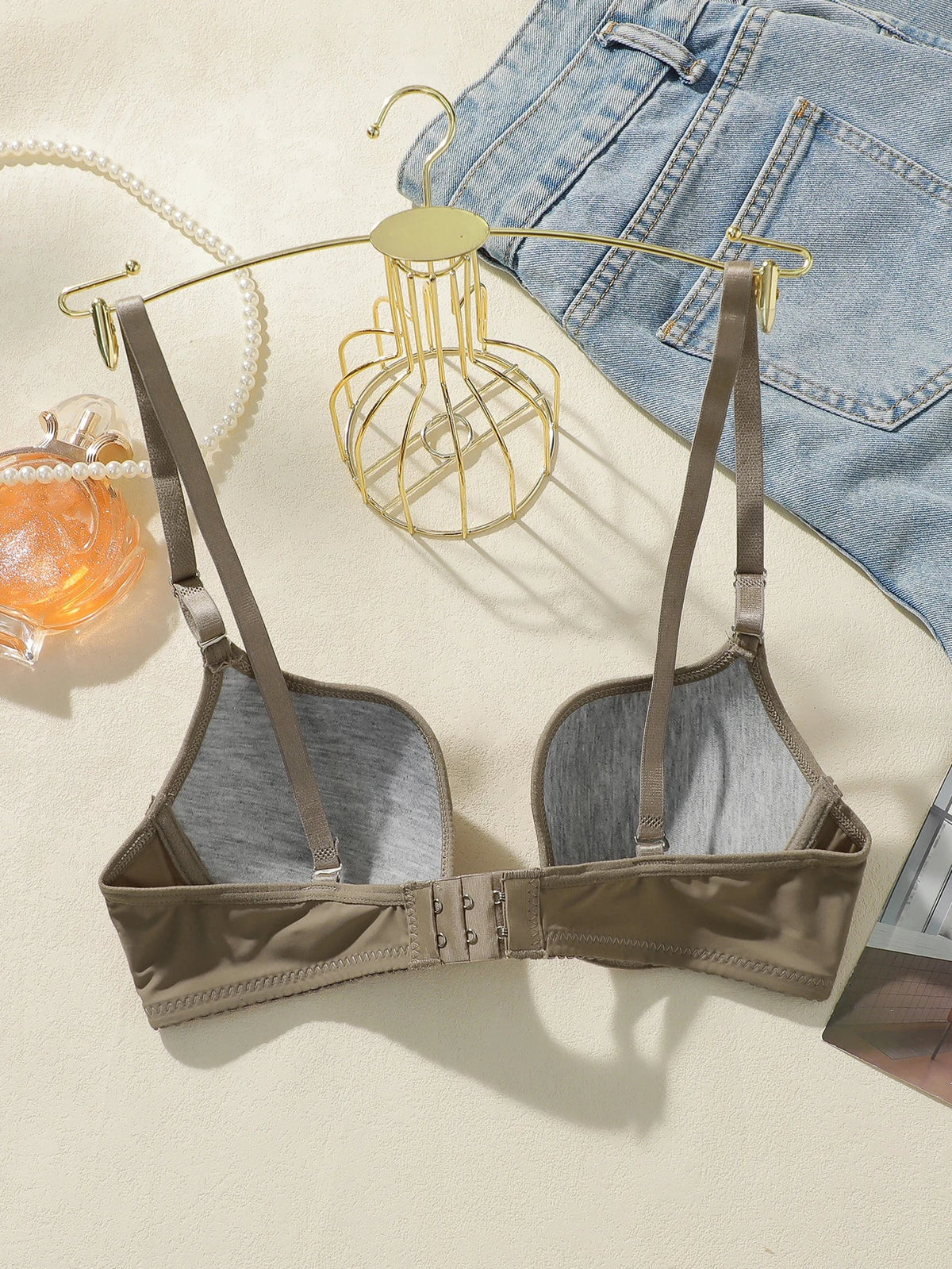 Seamless Smooth Push Up Bra Underwire Deep V Adjustable Straps Comfortable Everyday Wear Women Brassiere J3076
