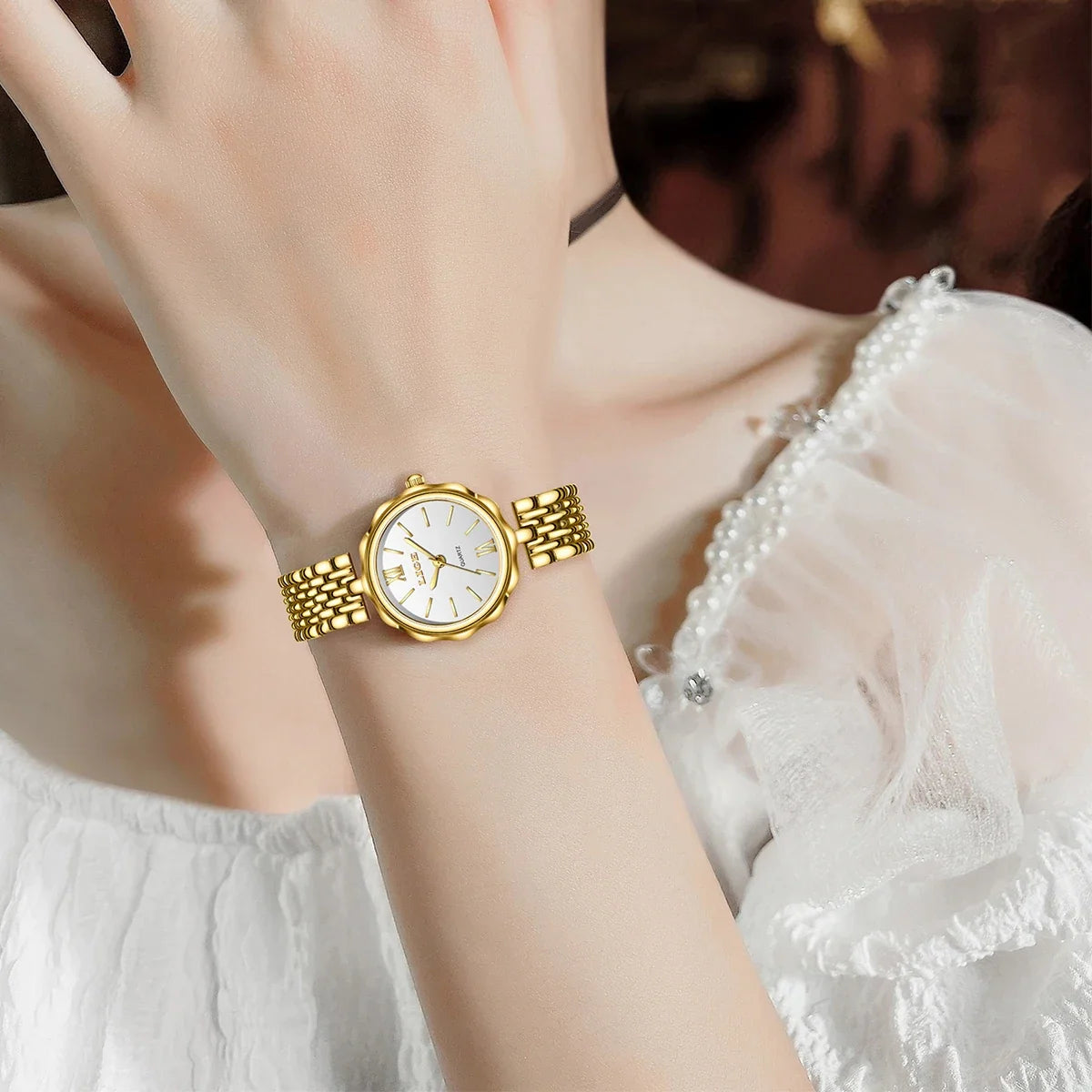 Women's Roman Dial Link Bracelet Quartz Watch