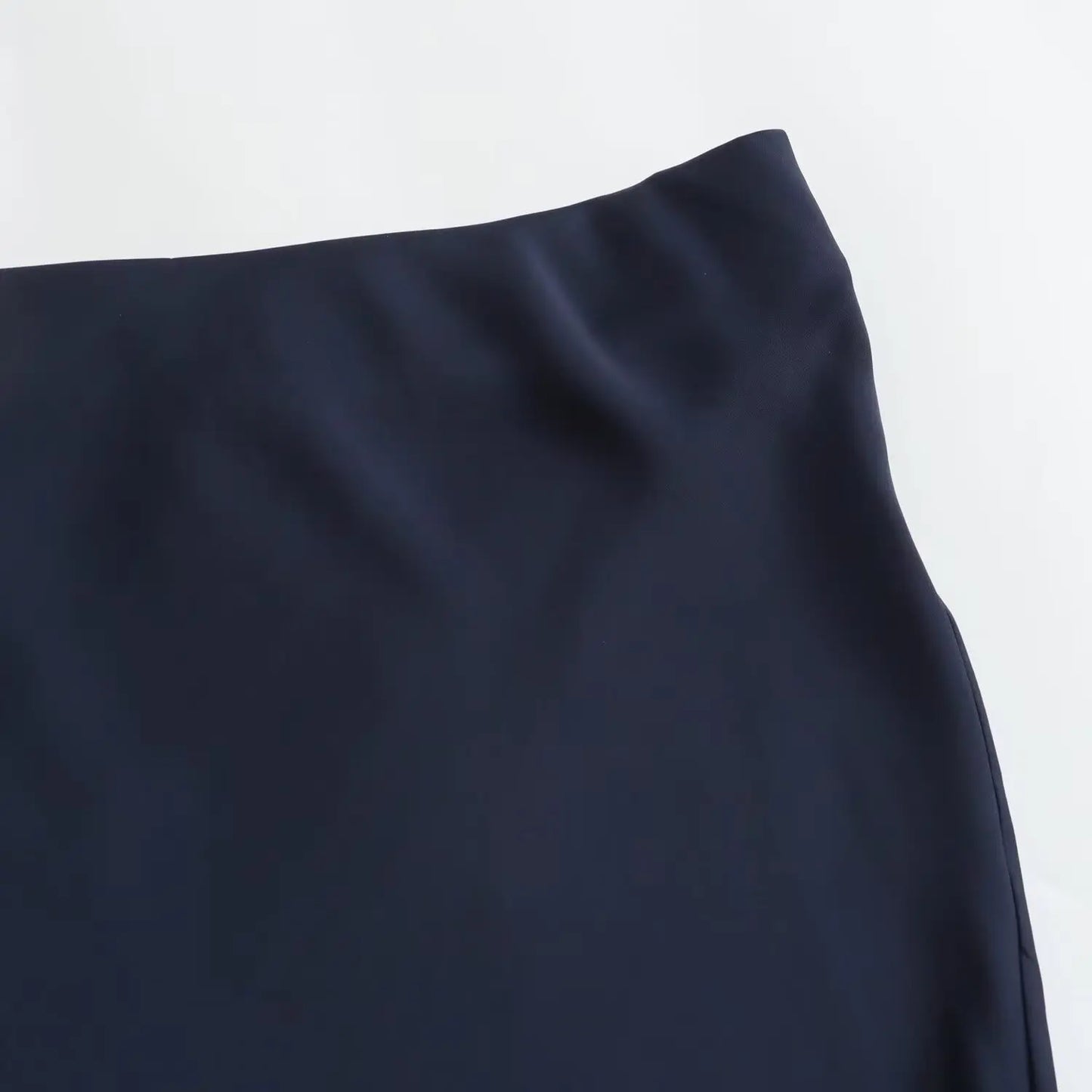 2026 New Women's European And American Style Fashion Silk Satin Texture High Waist Skirt Street Style Elegant Mid-length Skirt
