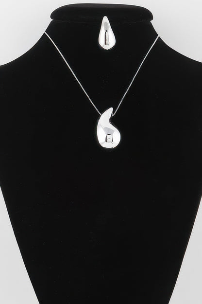Shiny Teardrop Necklace Set