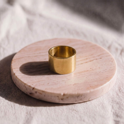 Wide Band Solid Ring | Rahisi