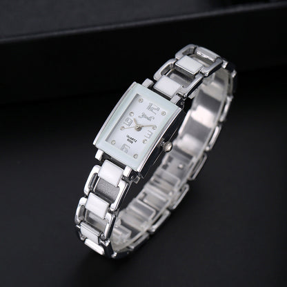 New Womens Bracelet Watch With A Square Diamond-encrusted Case