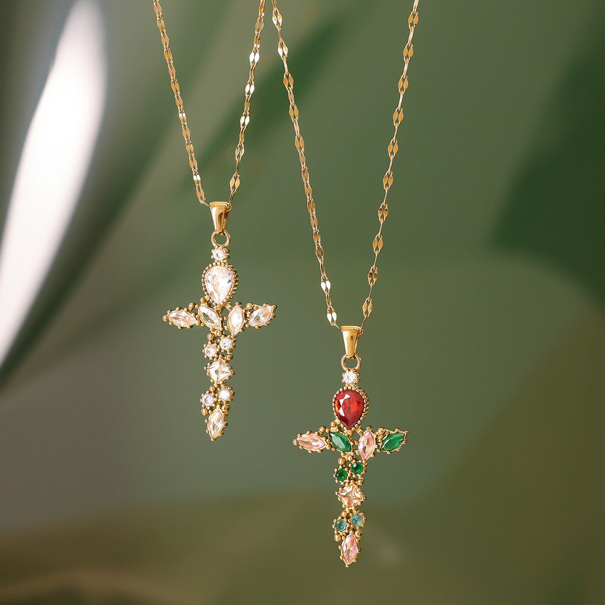 18K Gold Cross Inlaid Gemstone Design Exquisite Fashion Necklace