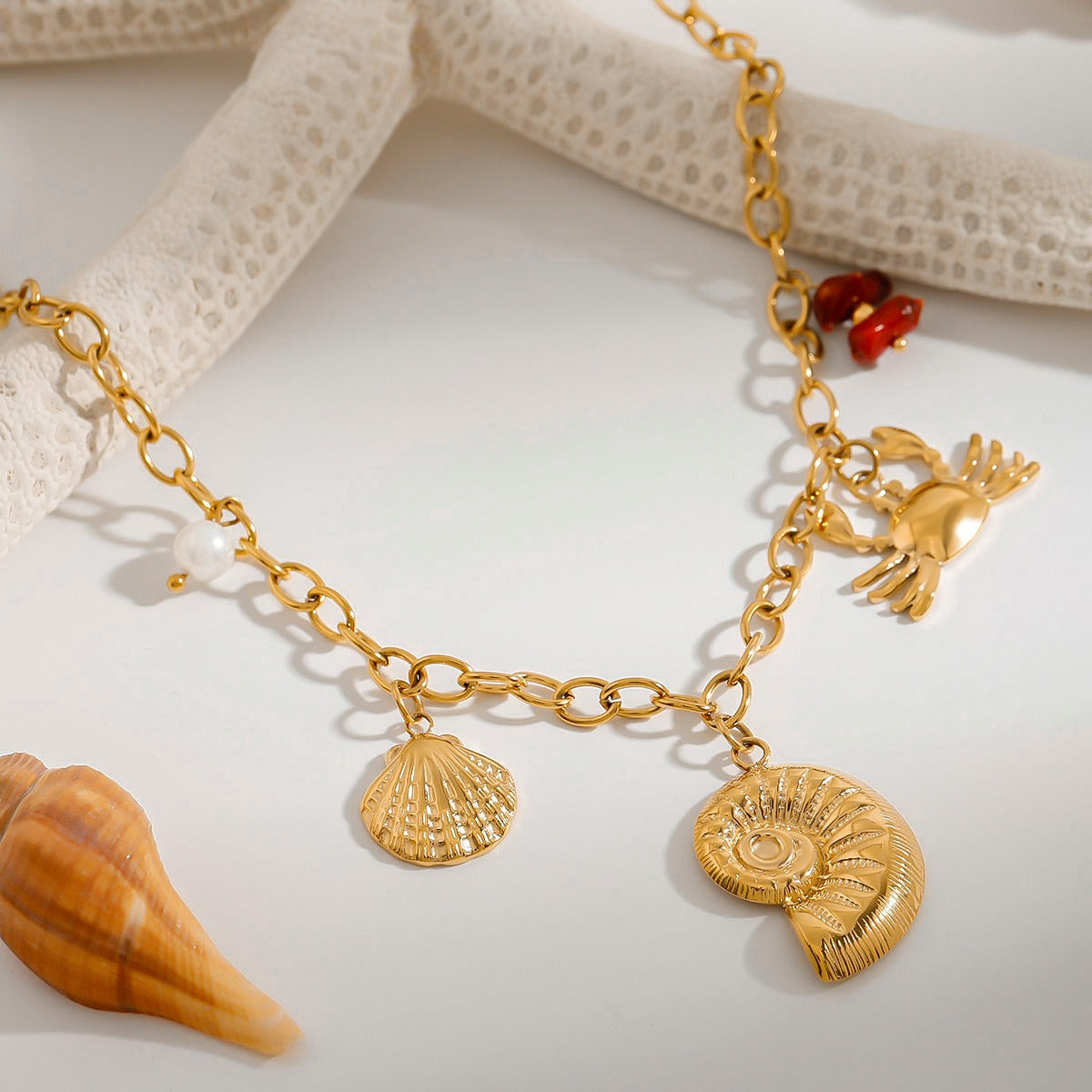 18K Gold Conch Shaped Necklace