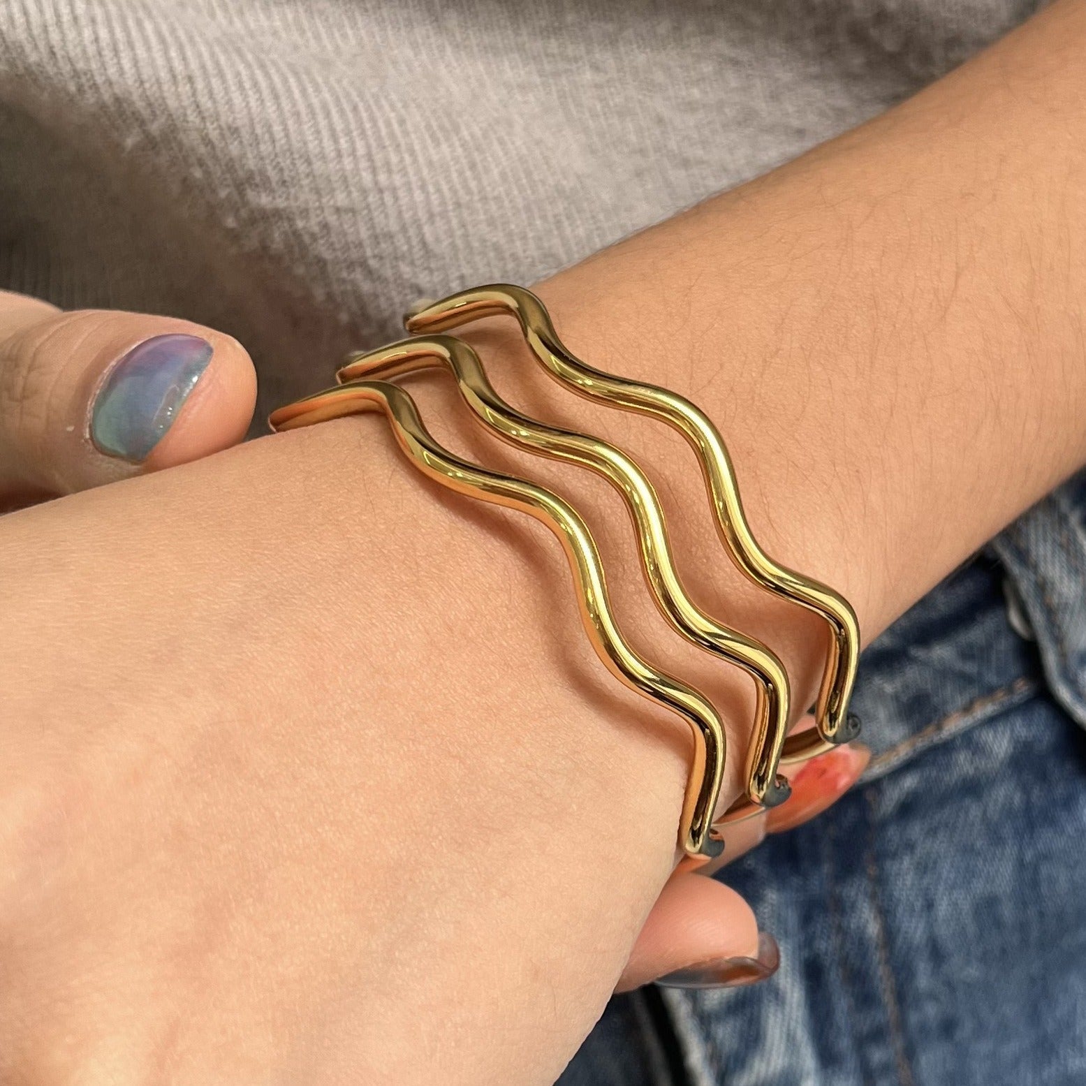 18K gold wave bracelet