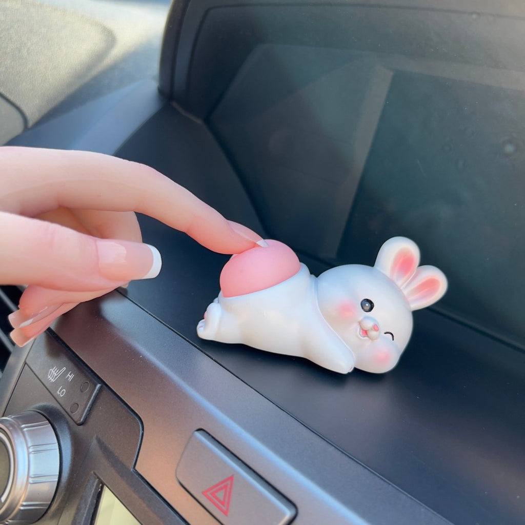 Bouncy Butt Car Ornament – Cute Animal Dashboard Silicone Decor