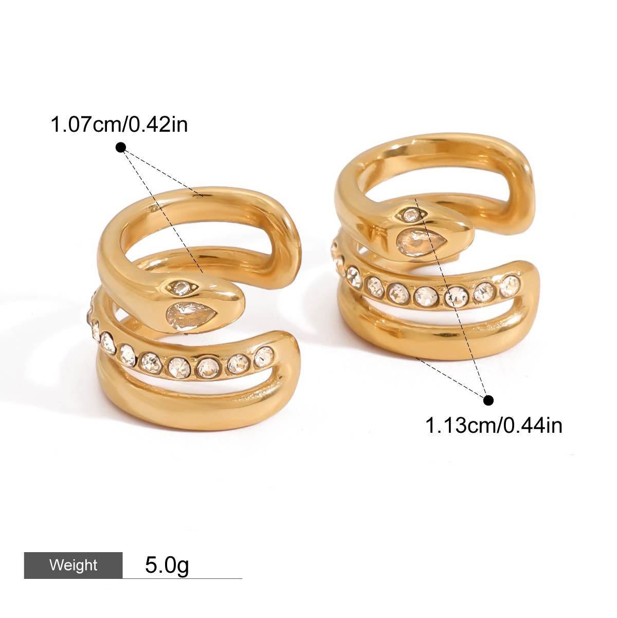 18K gold geometric diamond earrings with exquisite design
