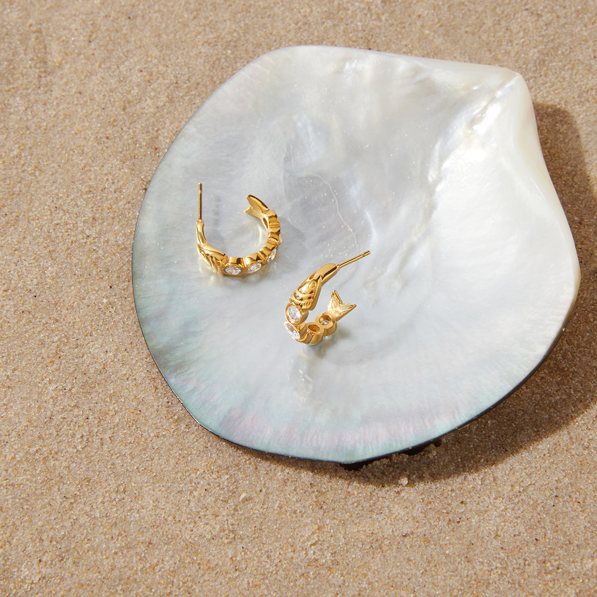 Zircon Fish C Hoop Earrings