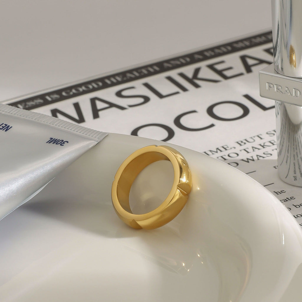 18k gold light luxury high-end ring