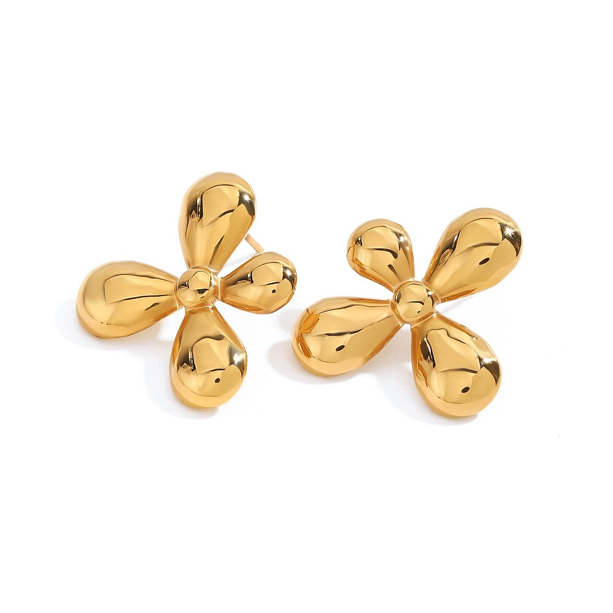 18K gold flower-shaped earrings with classic and simple design