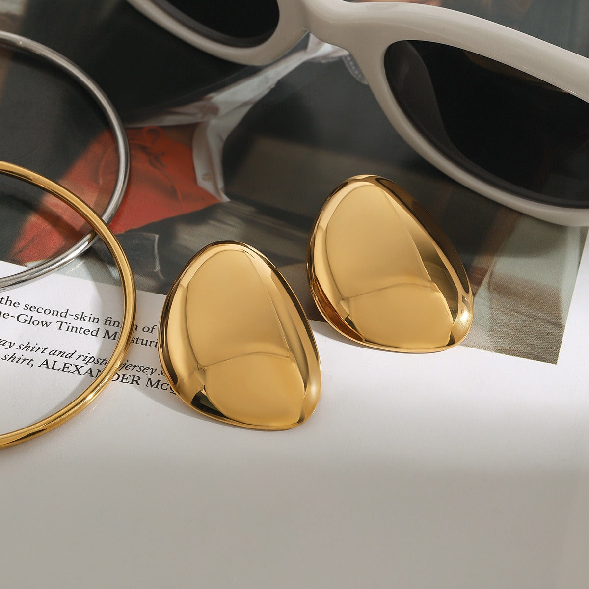 18k gold geometric design simple and versatile earrings