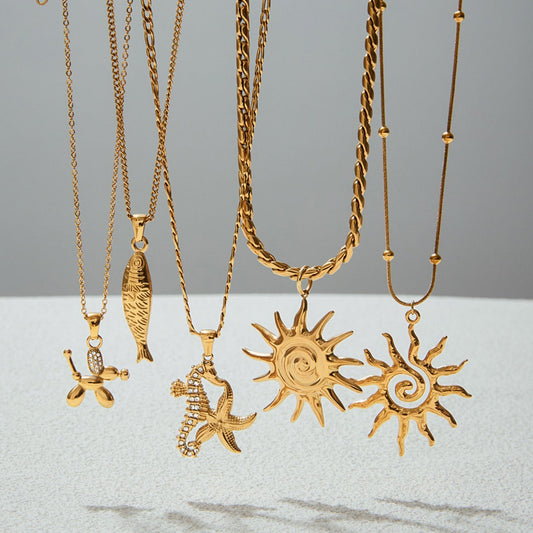 18K gold geometric shape with texture design high-end unique necklace