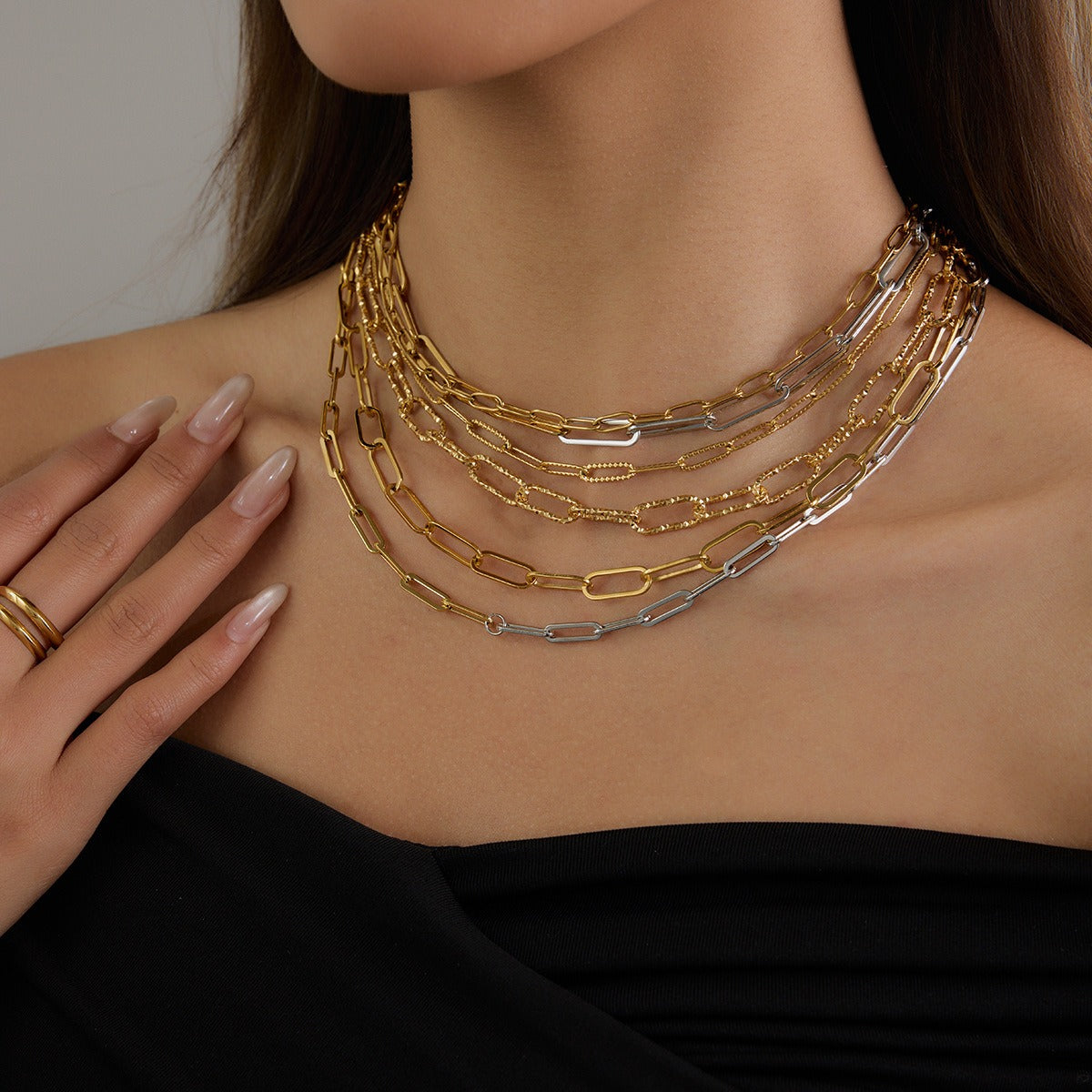 18K gold chain with gold and silver color matching design simple and elegant necklace