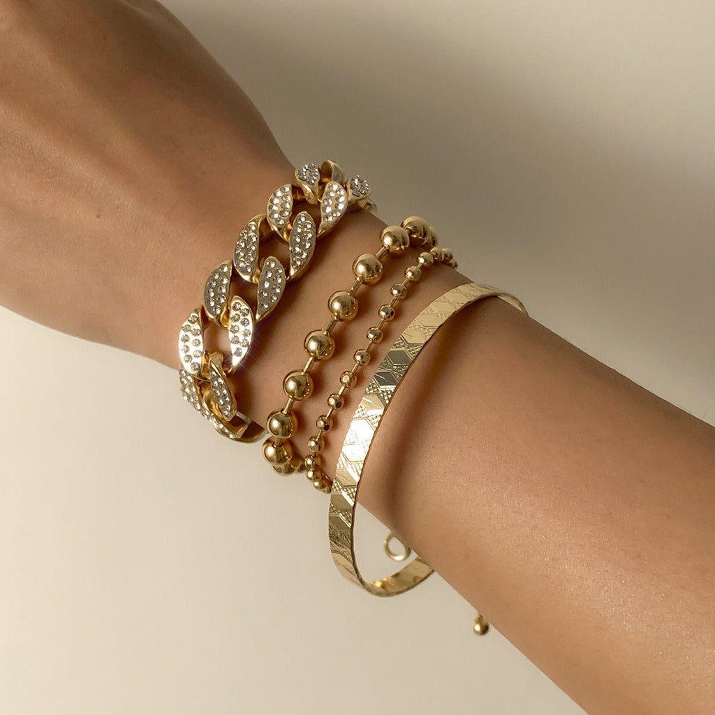 Diamond-studded Cuban buckle bracelet Hip-hop personalized round bead chain pattern bracelet set