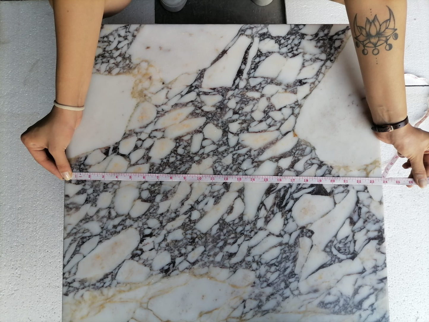 Calacatta Viola Turkish Marble Coffee Table - Polished 24x24x12