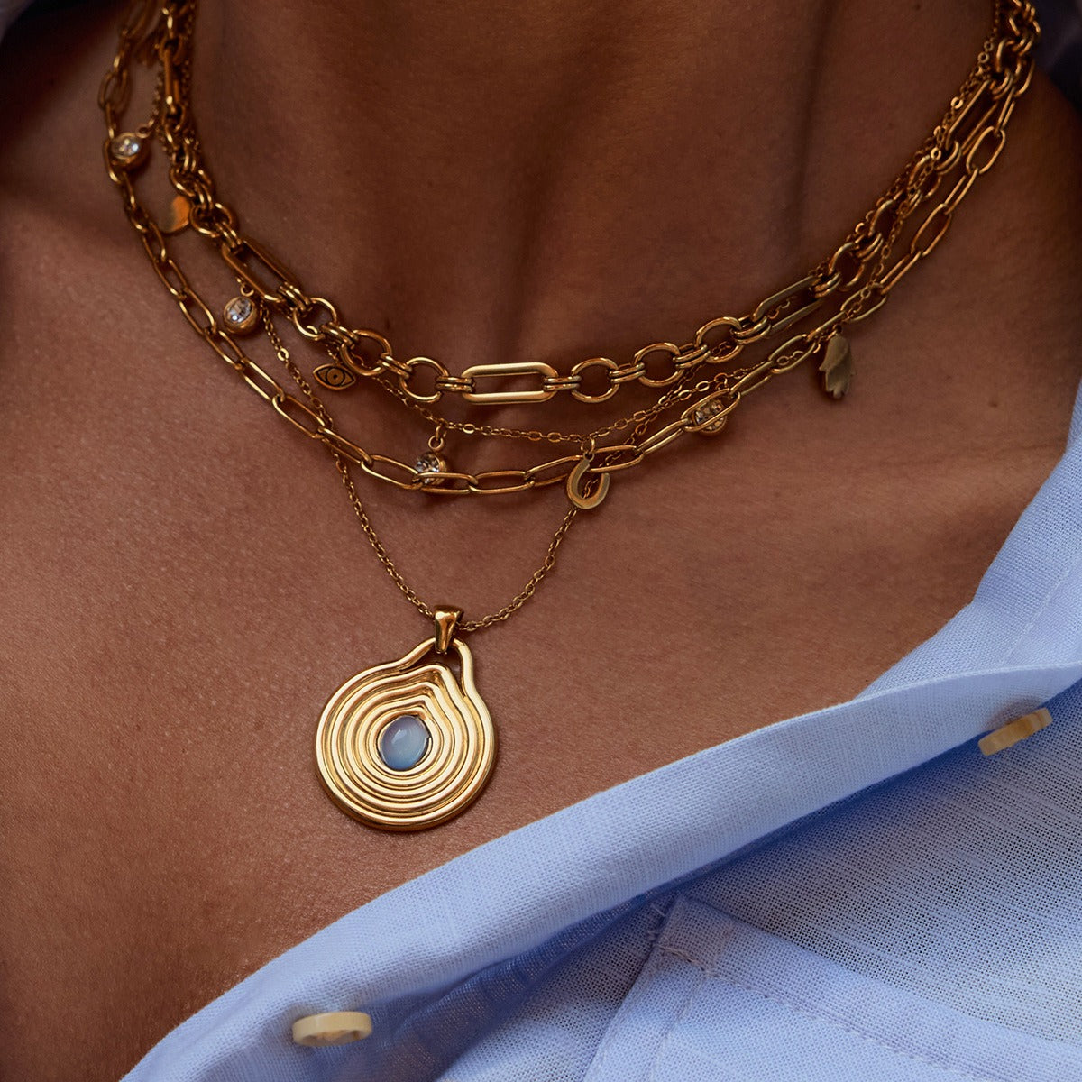 18K gold geometric inlaid gemstone with texture design classic fashion necklace