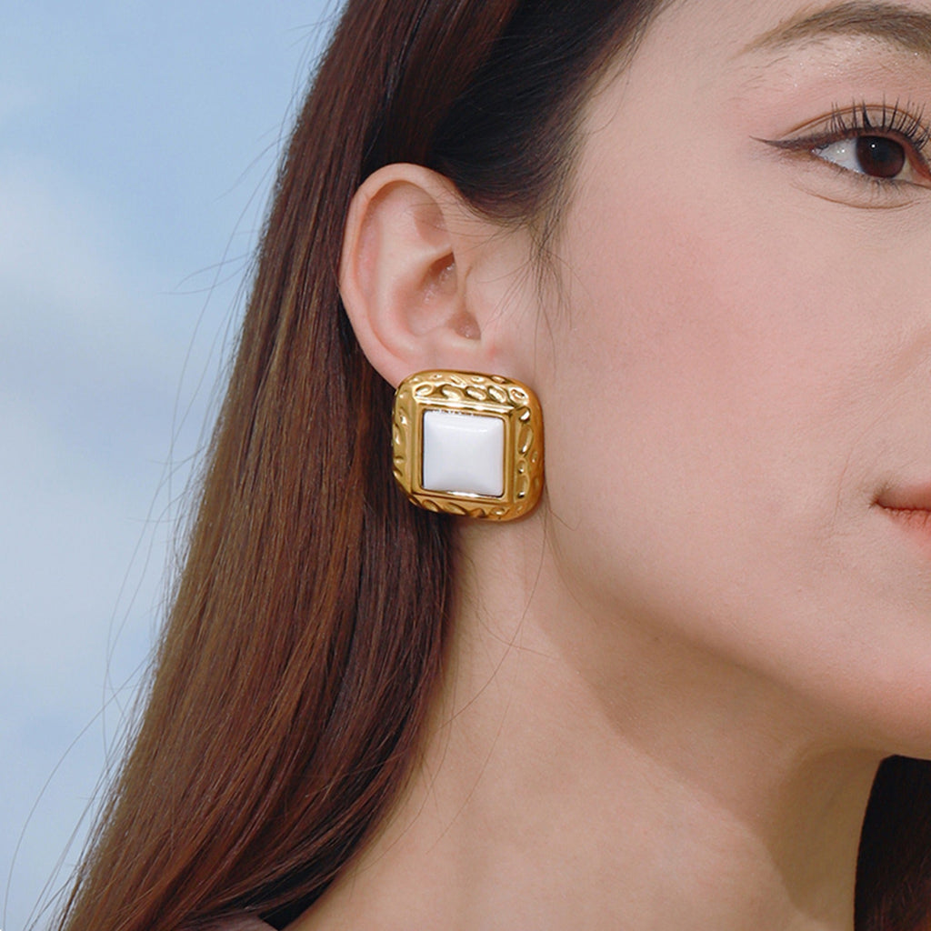 18K gold arc-shaped square inlaid gemstones with exquisite design and noble earrings