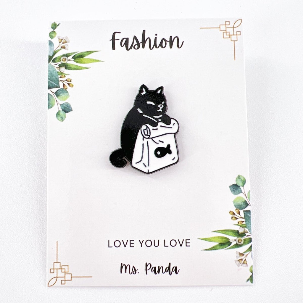 Mini Black Cat Enamel Pin – Durable, Giftable Fashion Accessory