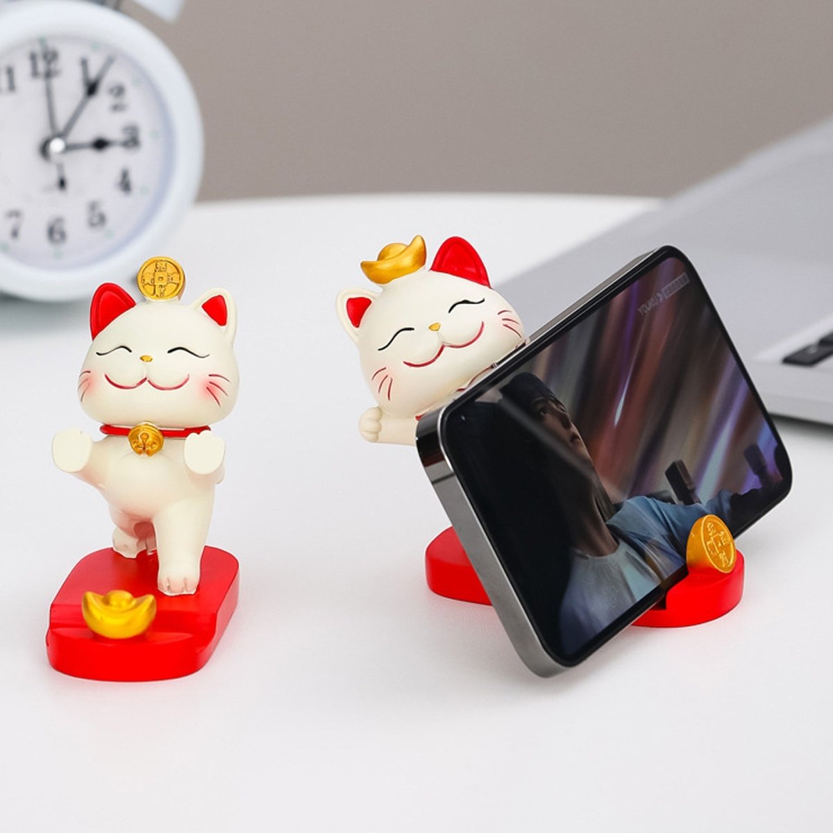 Fortune Cat Phone Stand – Cute Japanese Maneki Neko Decor Gift