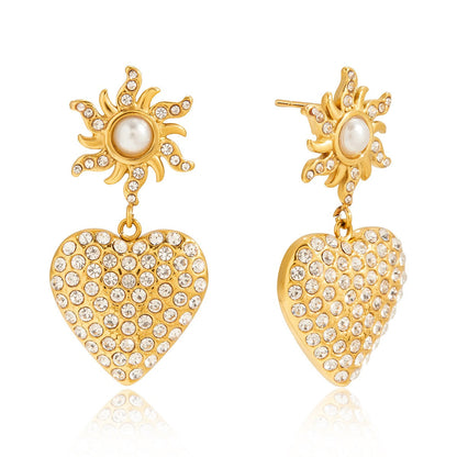 18K gold-plated, rhinestone-embellished heart-shaped pearl titanium steel stud earrings