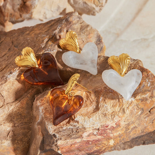 18K gold heart-shaped design light luxury noble earrings