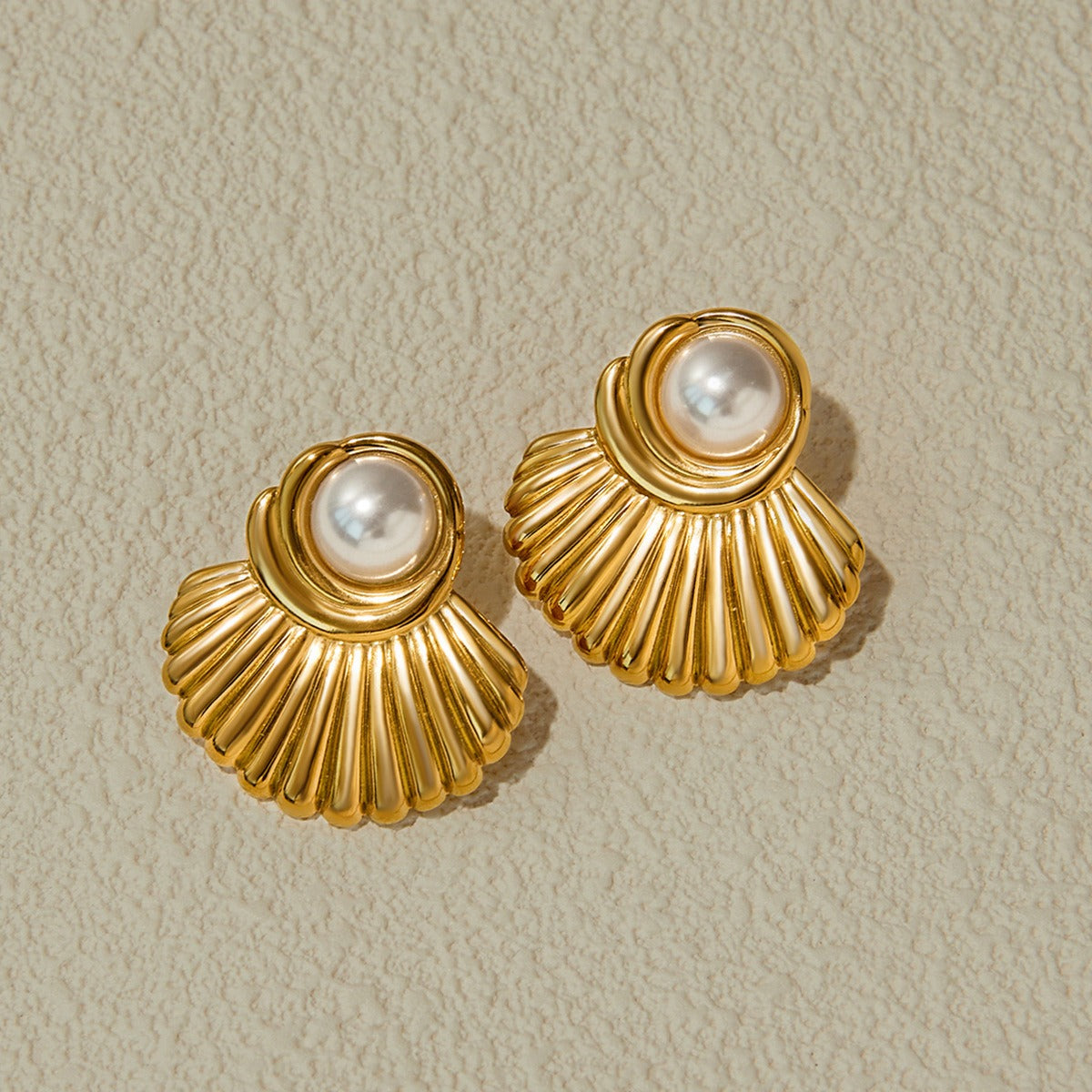 18K gold geometric inlaid pearls exquisite design noble earrings