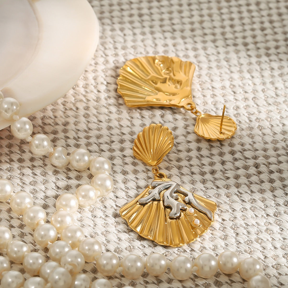 18K gold shell inlaid pearl exquisite design unique earrings