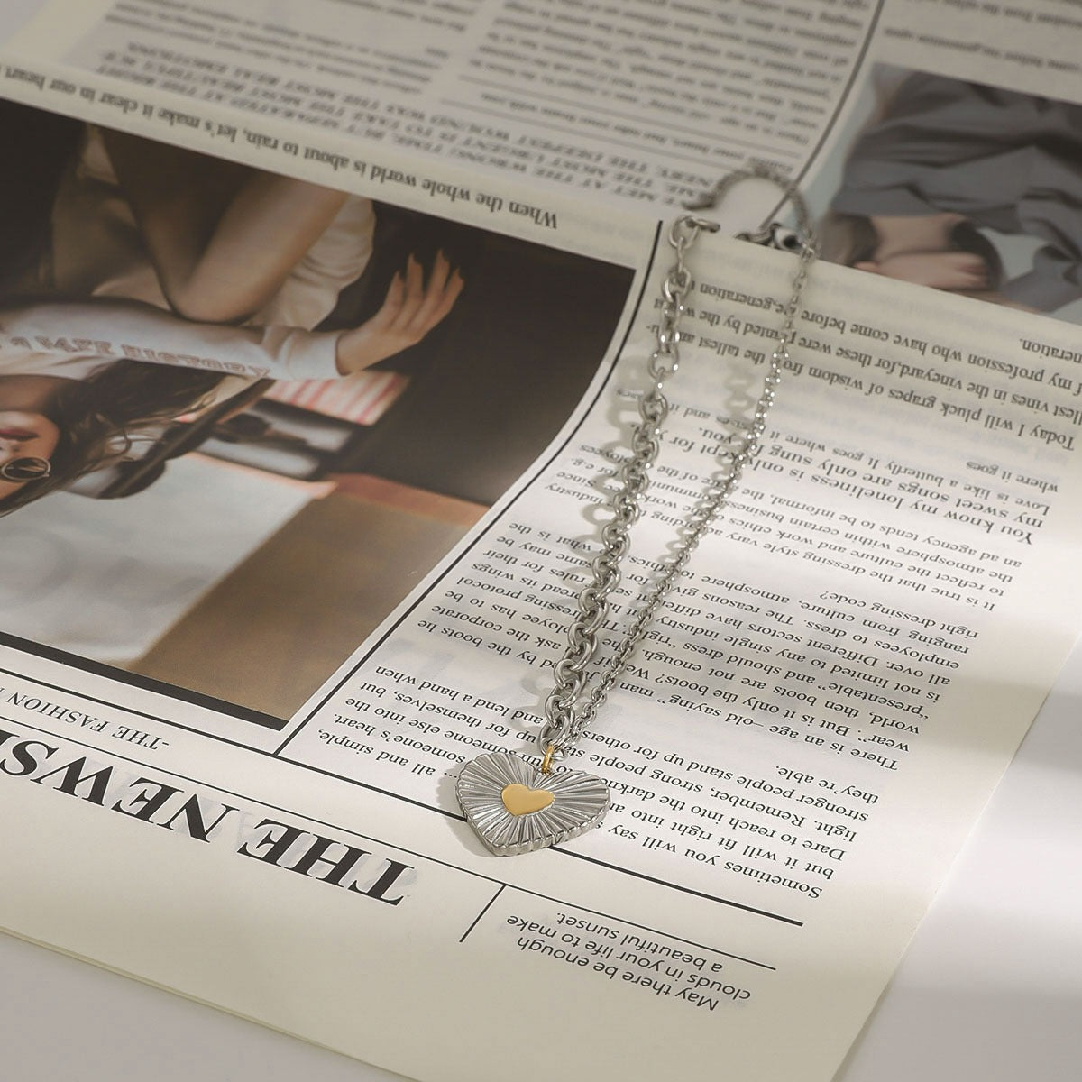 Heart with texture design exquisite fashion necklace