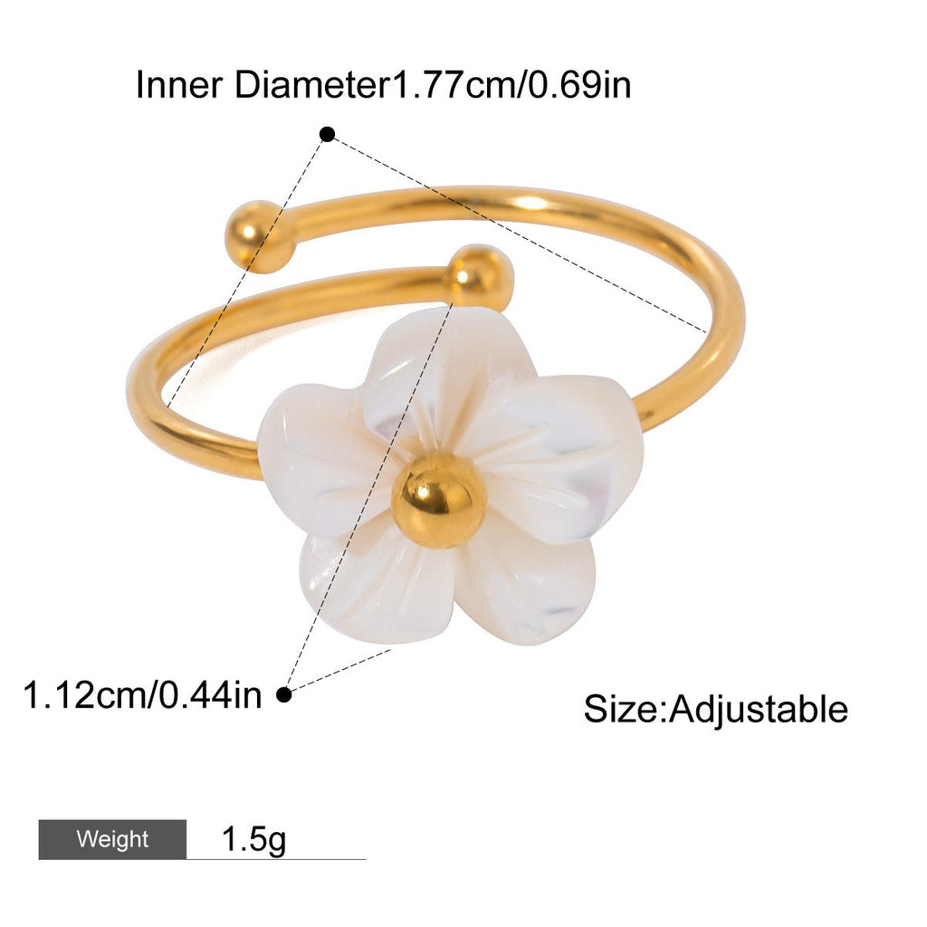 18K gold flower-shaped exquisite and noble ring