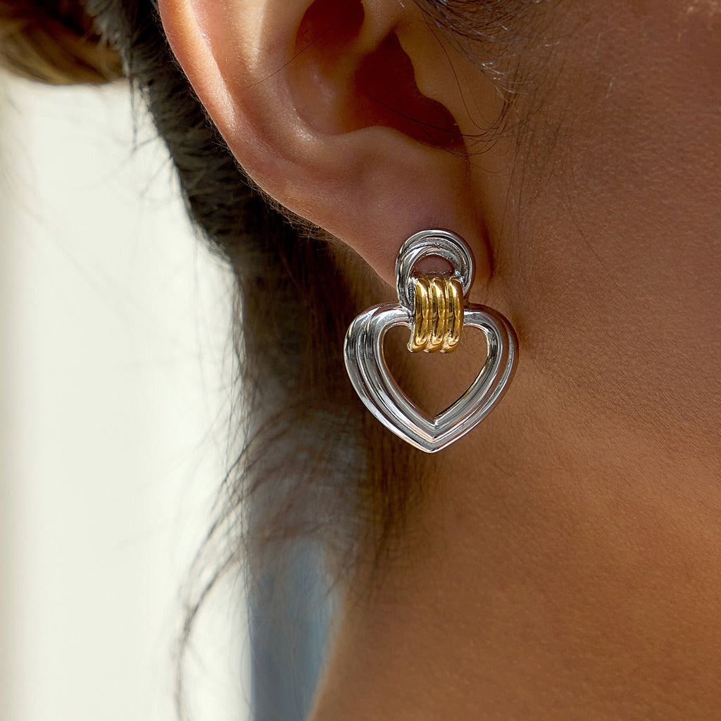 18K gold heart-shaped titanium steel stud earrings