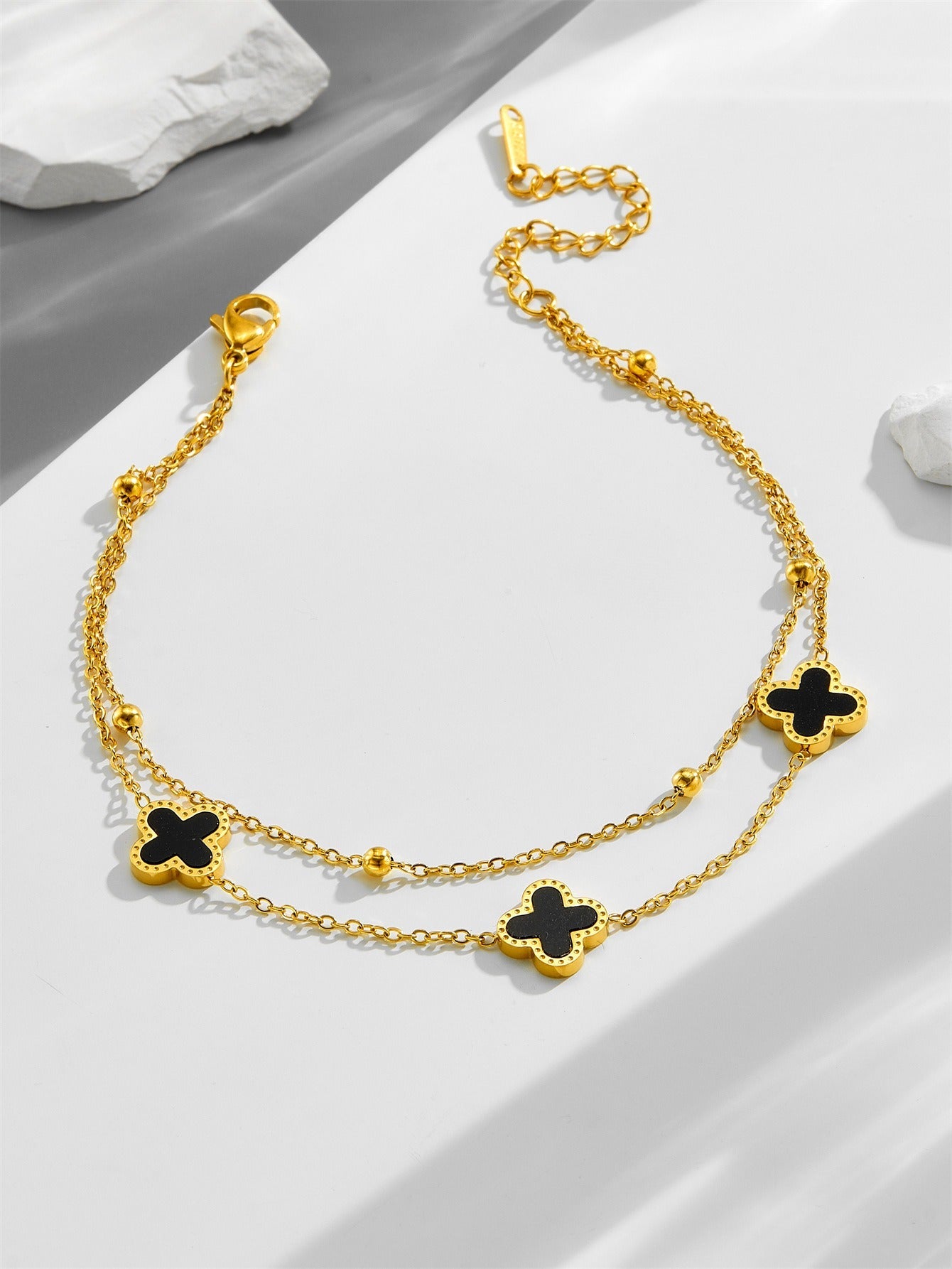18k gold light luxury exquisite four-leaf clover bracelet