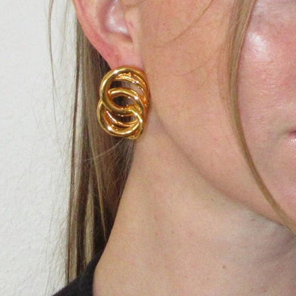 18K gold ring-shaped interlocking earrings with simple personality