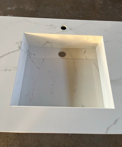 Calacatta Lincoln Porcelain Double Sink Integrated Countertop - Polished Finish Engineered