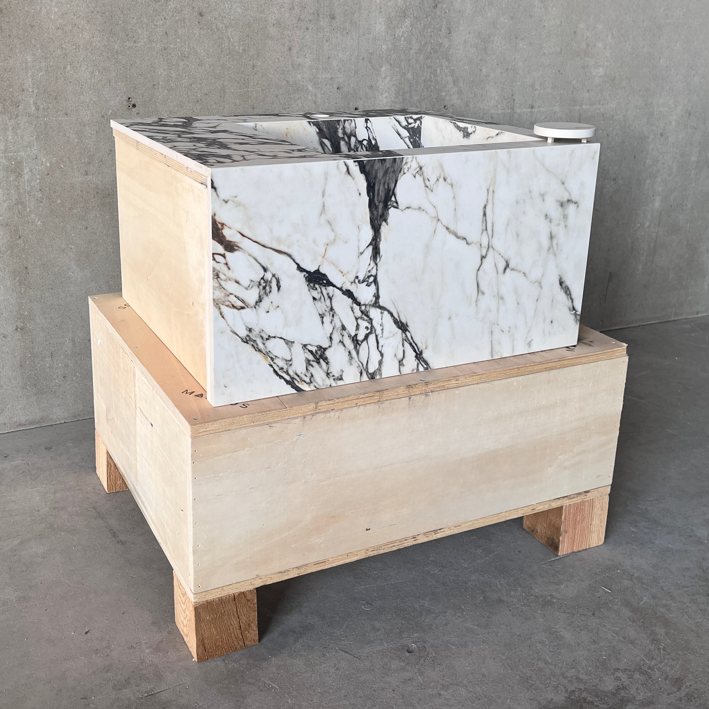 Engineered Porcelain Sink Gold - Handcrafted Calacatta Marble
