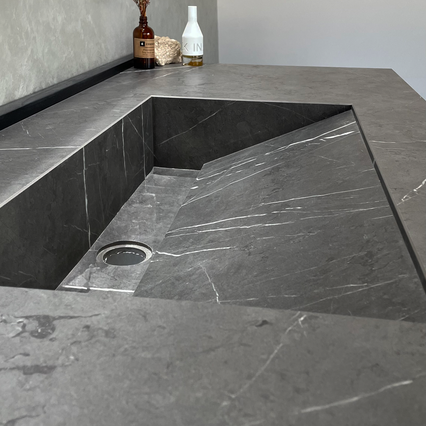 Engineered Stone Kitchen Sink Infinity Pietra Grey Handcrafted