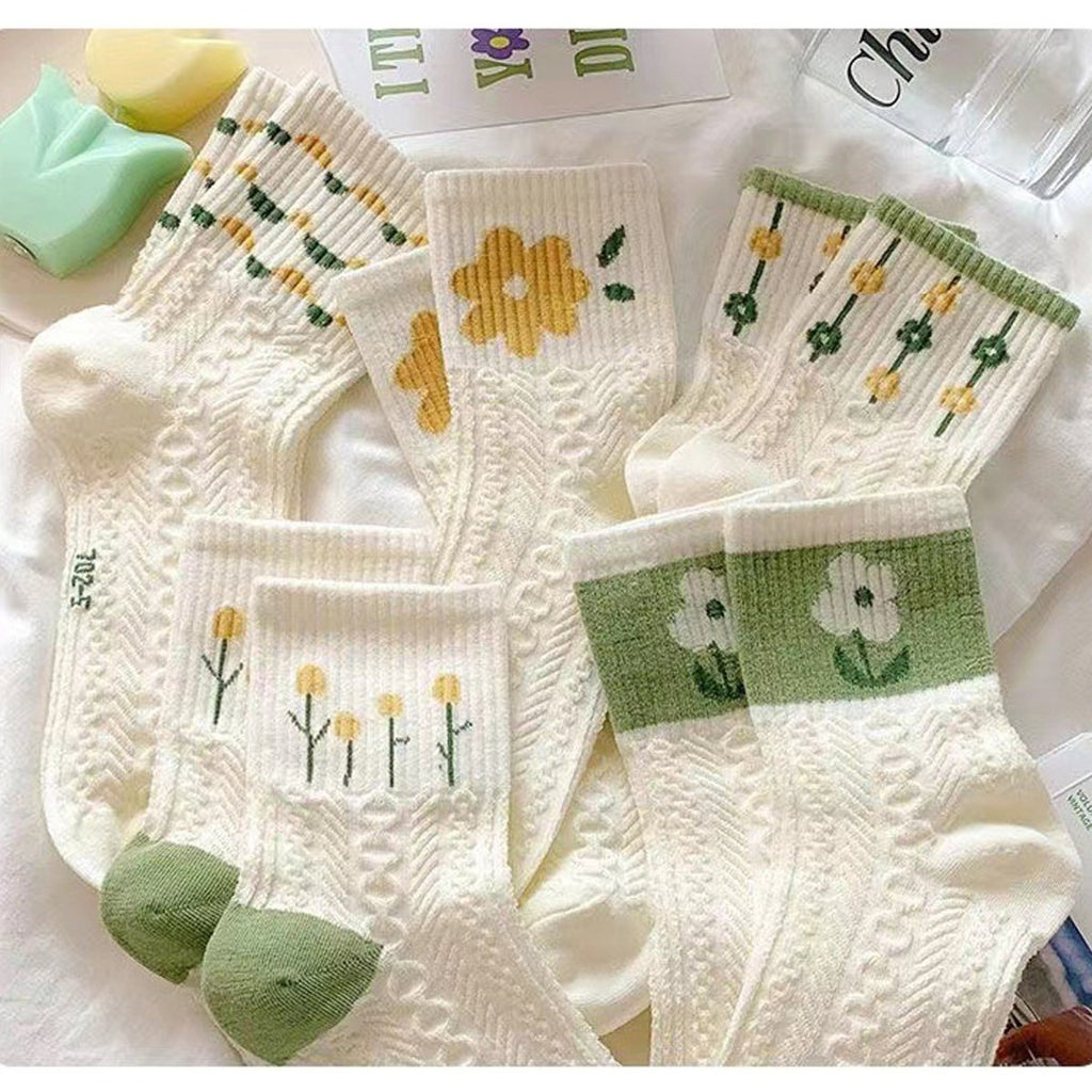 Women’s Floral Cotton Socks – 5 Pairs US Size 6–10 One Size Fits